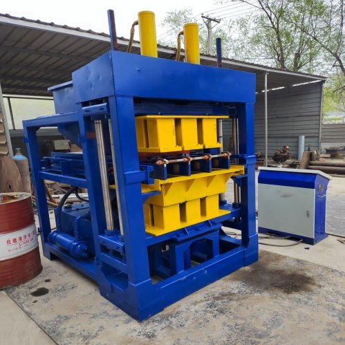 clay brick host machine