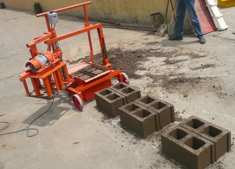 mobile brick machine 3 egg laying concrete block machine