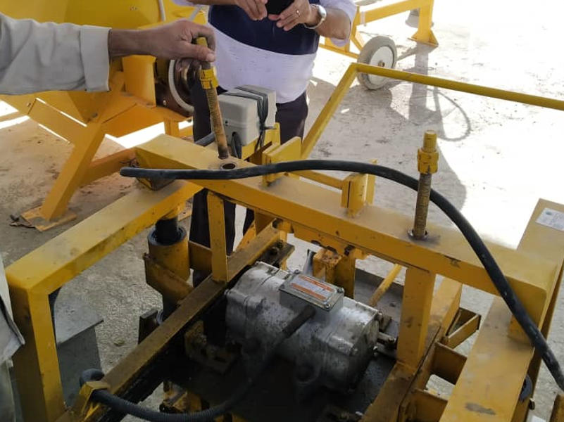 QT4-45 Concrete Block Machine Project in cuba QT4 45 hollow brick machine QT4 45 hollow brick machine QT4-45 Concrete Block Machine Project in cuba